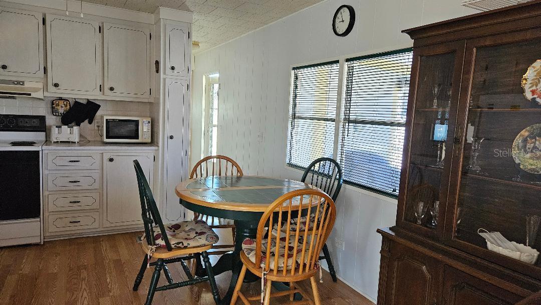 TB8443701 Property Photo