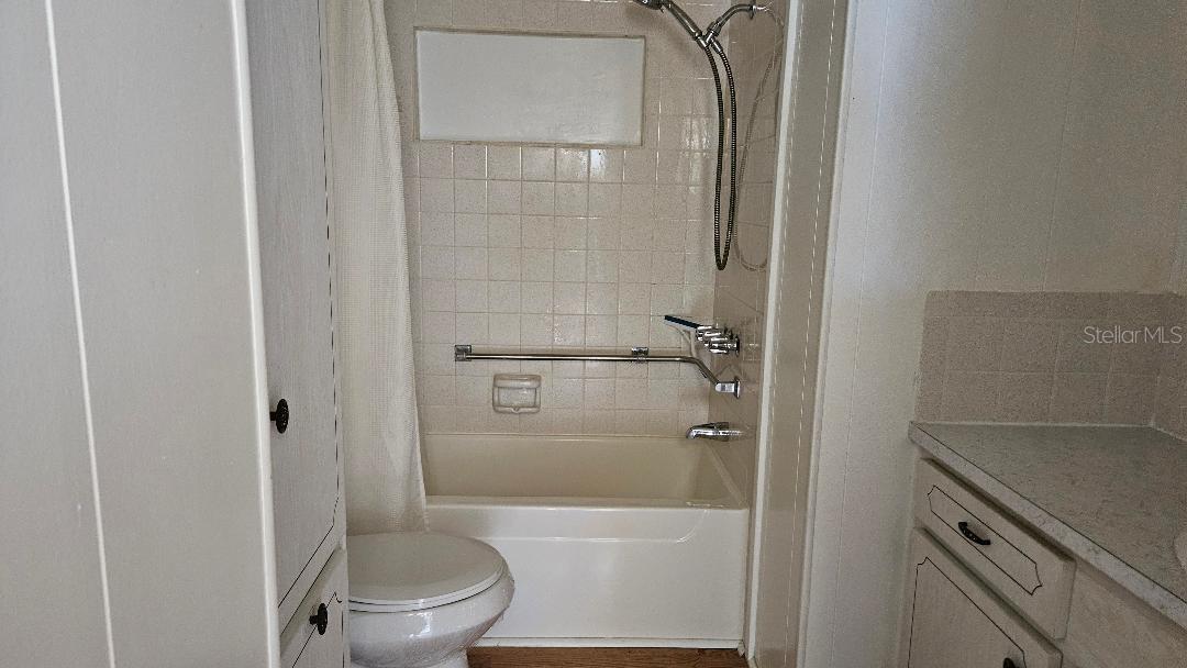 TB8443701 Property Photo