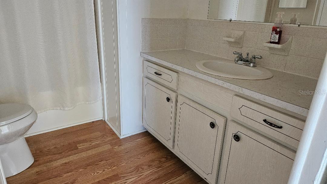 TB8443701 Property Photo