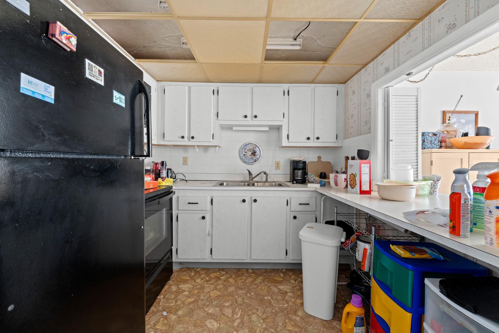 TB8443715 Property Photo