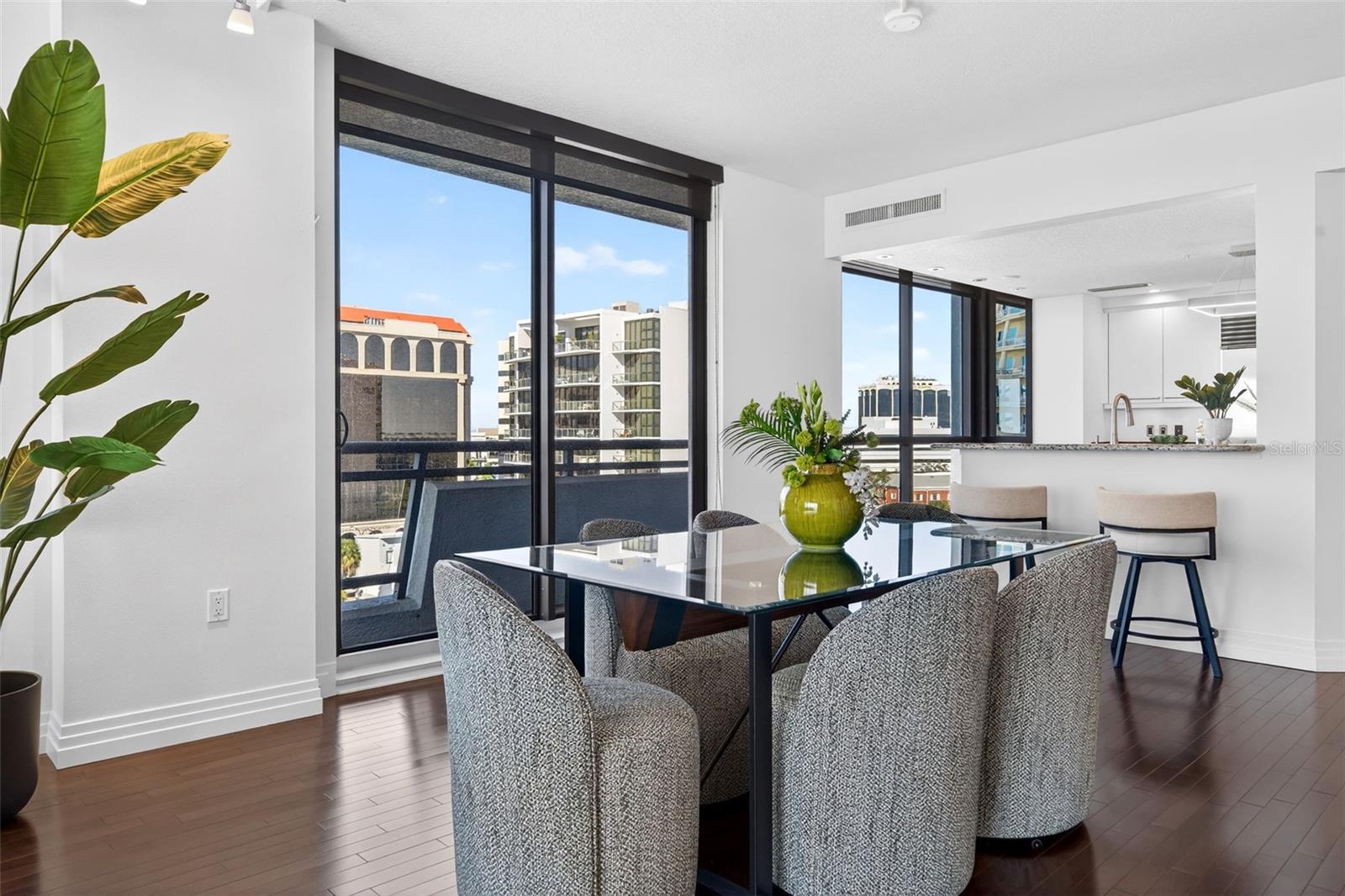 A4670548 Property Photo