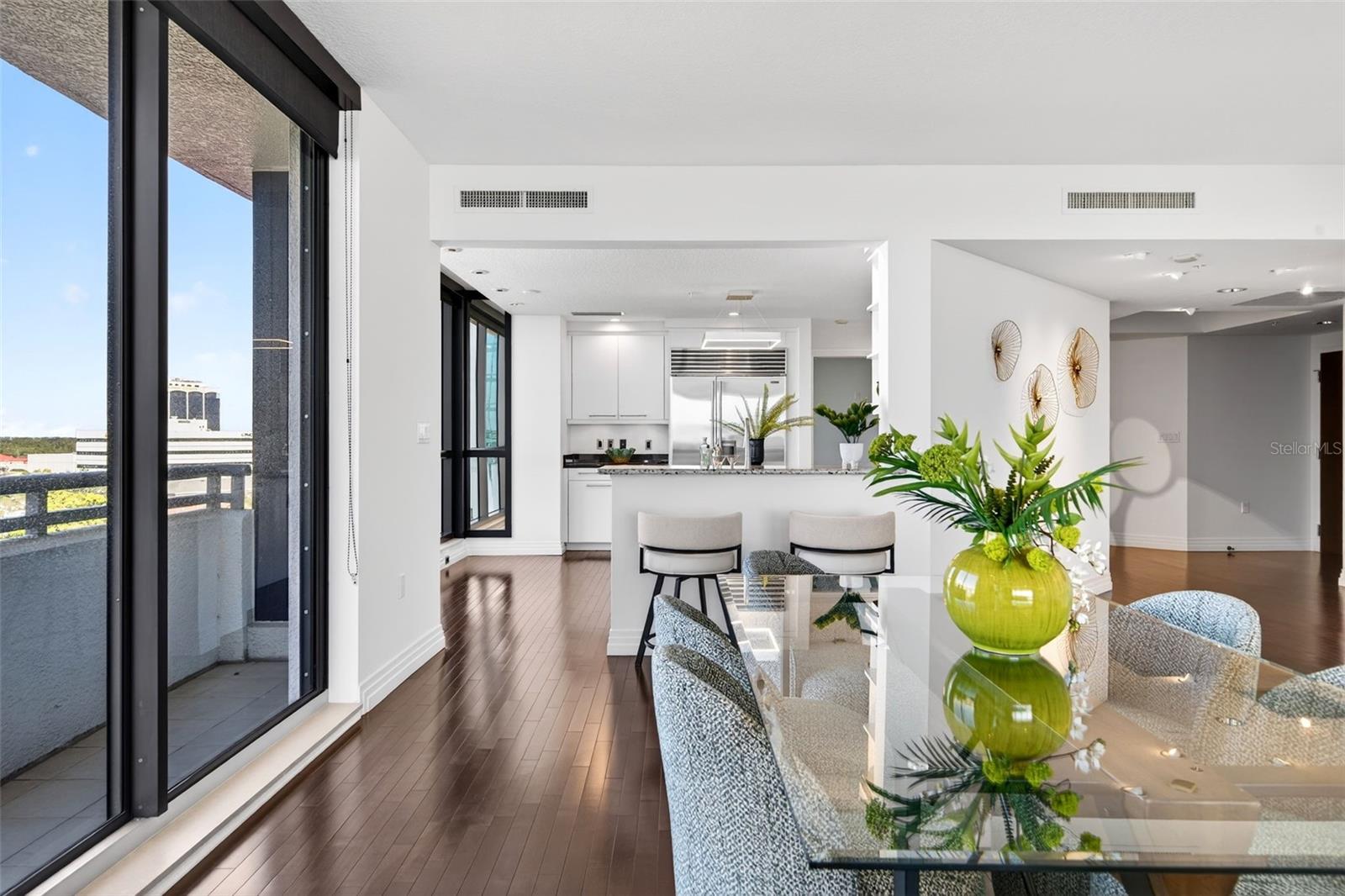 A4670548 Property Photo