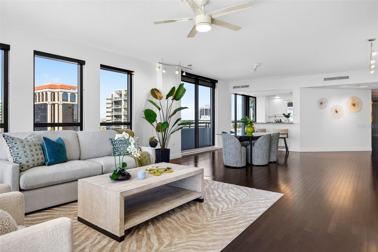 A4670548 Property Photo