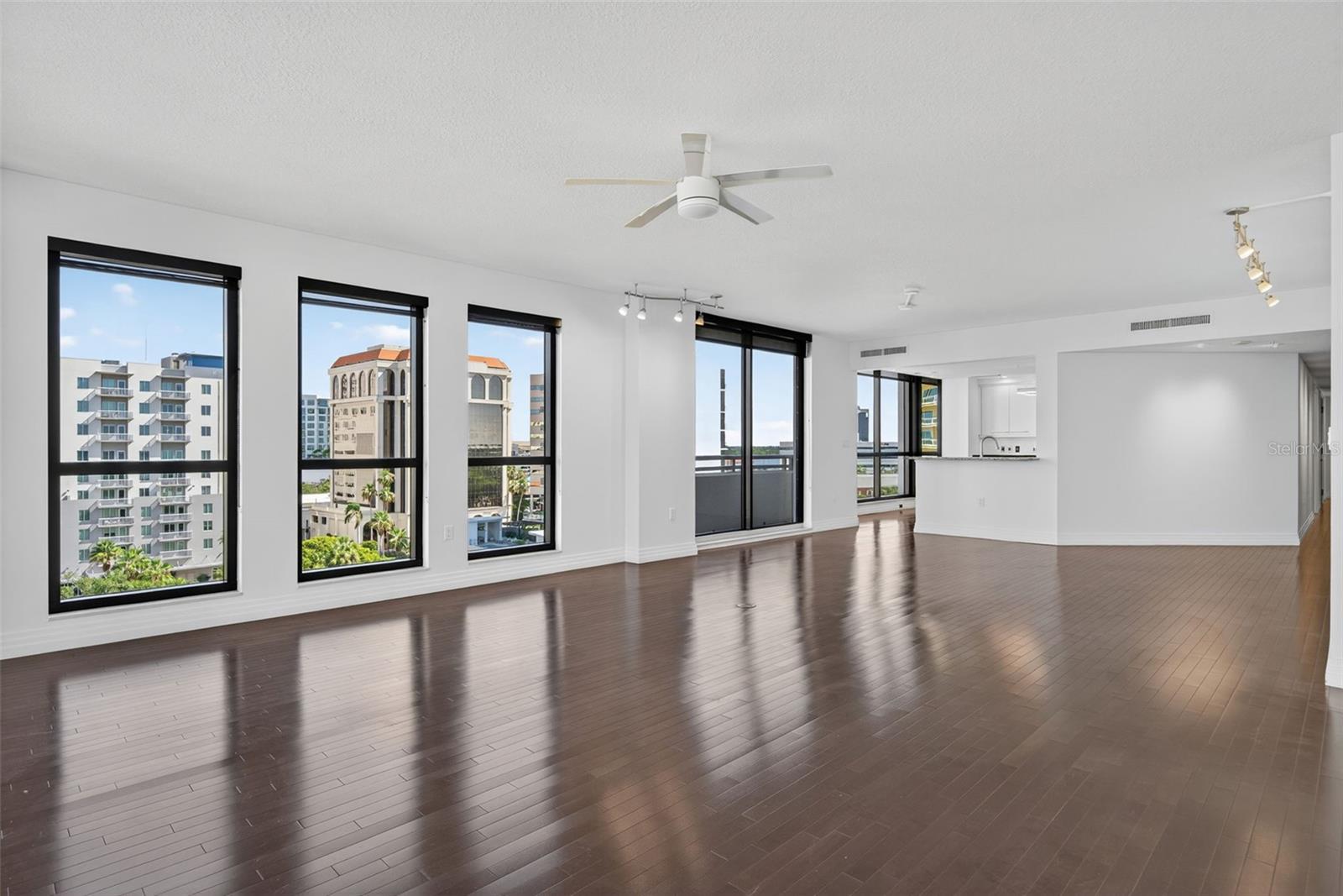 A4670548 Property Photo