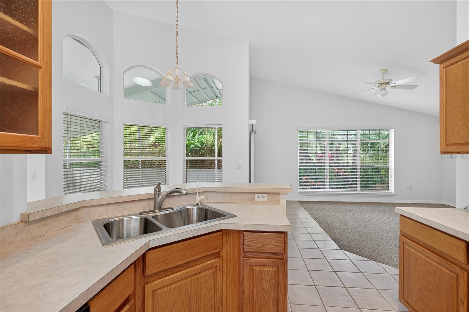 4 EAST PL, PALM COAST, FL, 32164