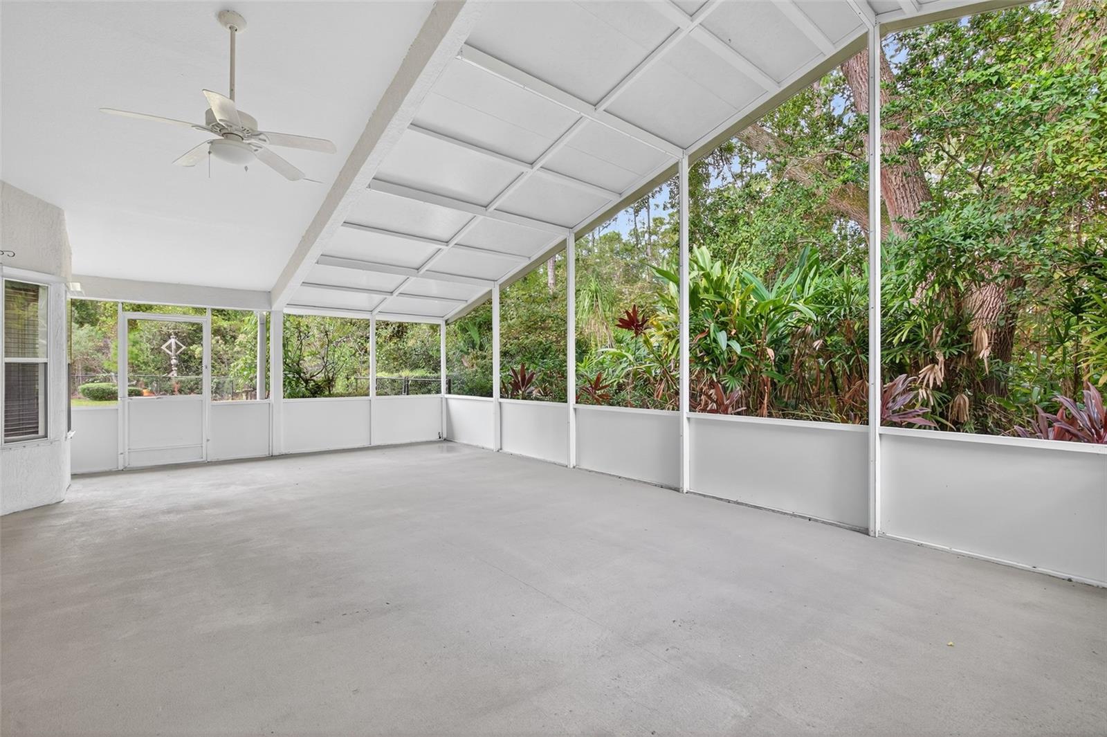 4 EAST PL, PALM COAST, FL, 32164