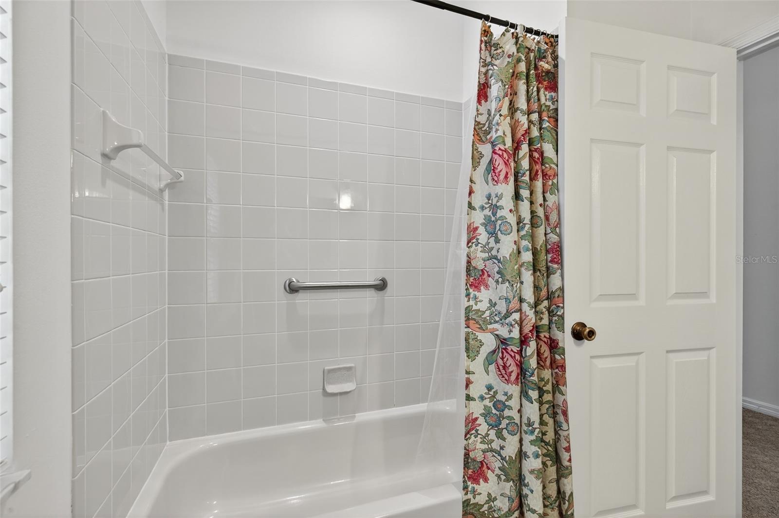 4 EAST PL, PALM COAST, FL, 32164