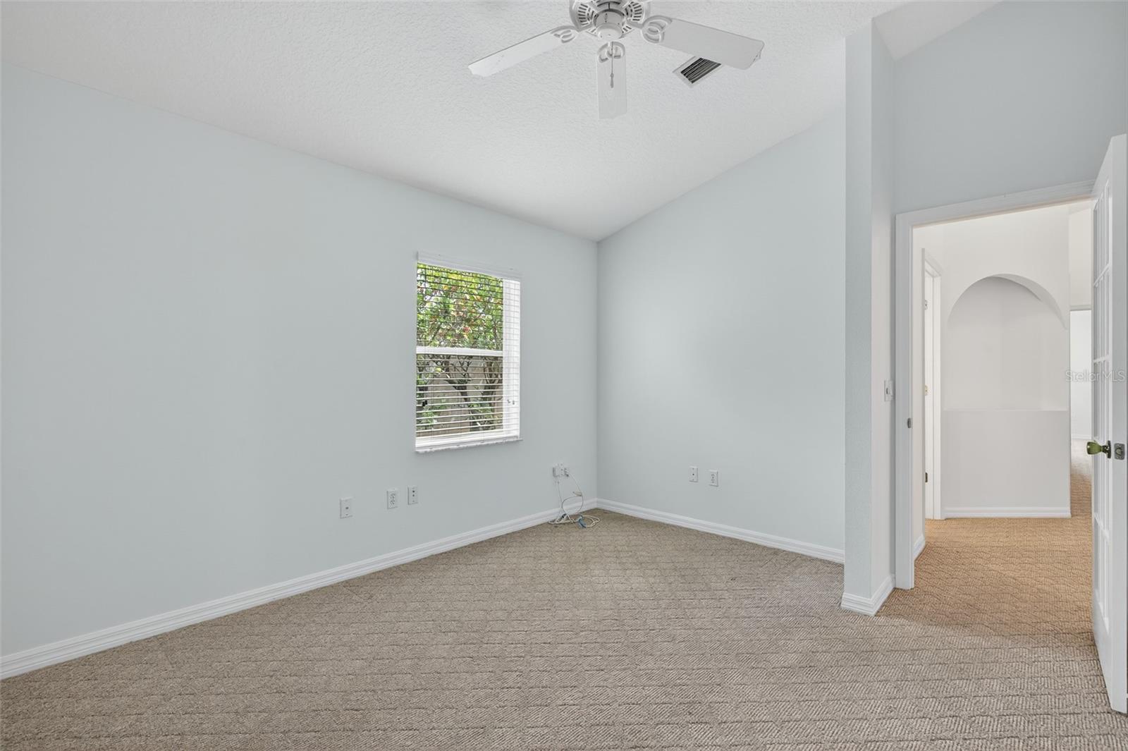 4 EAST PL, PALM COAST, FL, 32164