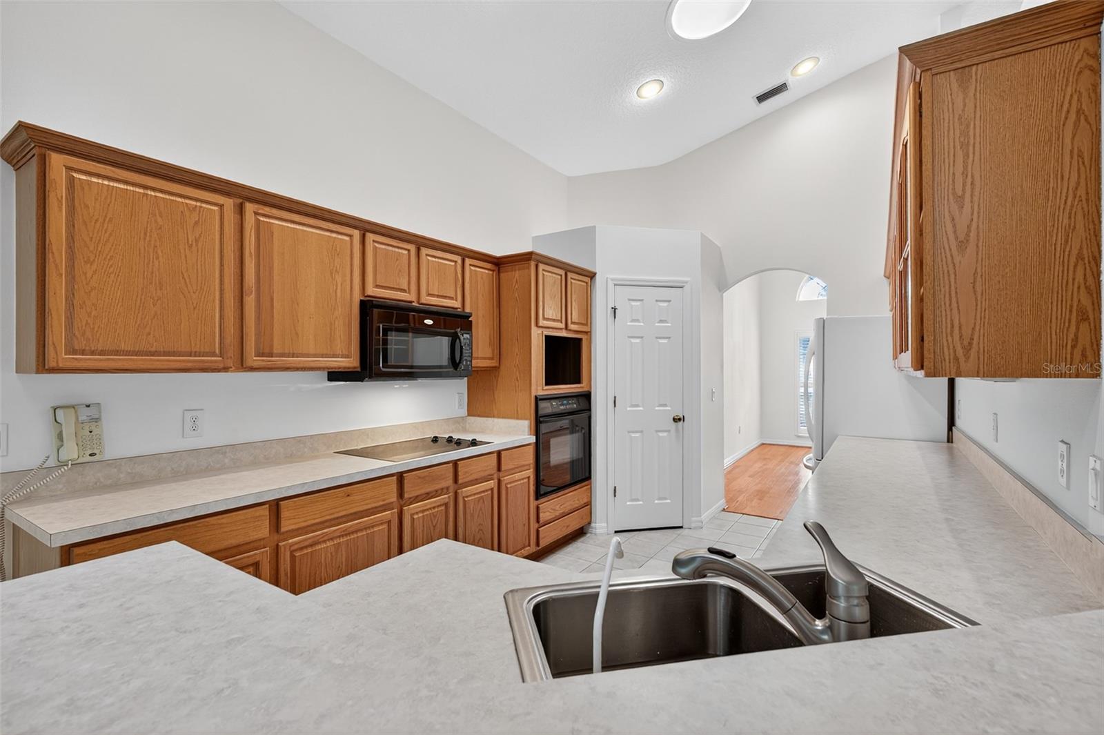 4 EAST PL, PALM COAST, FL, 32164