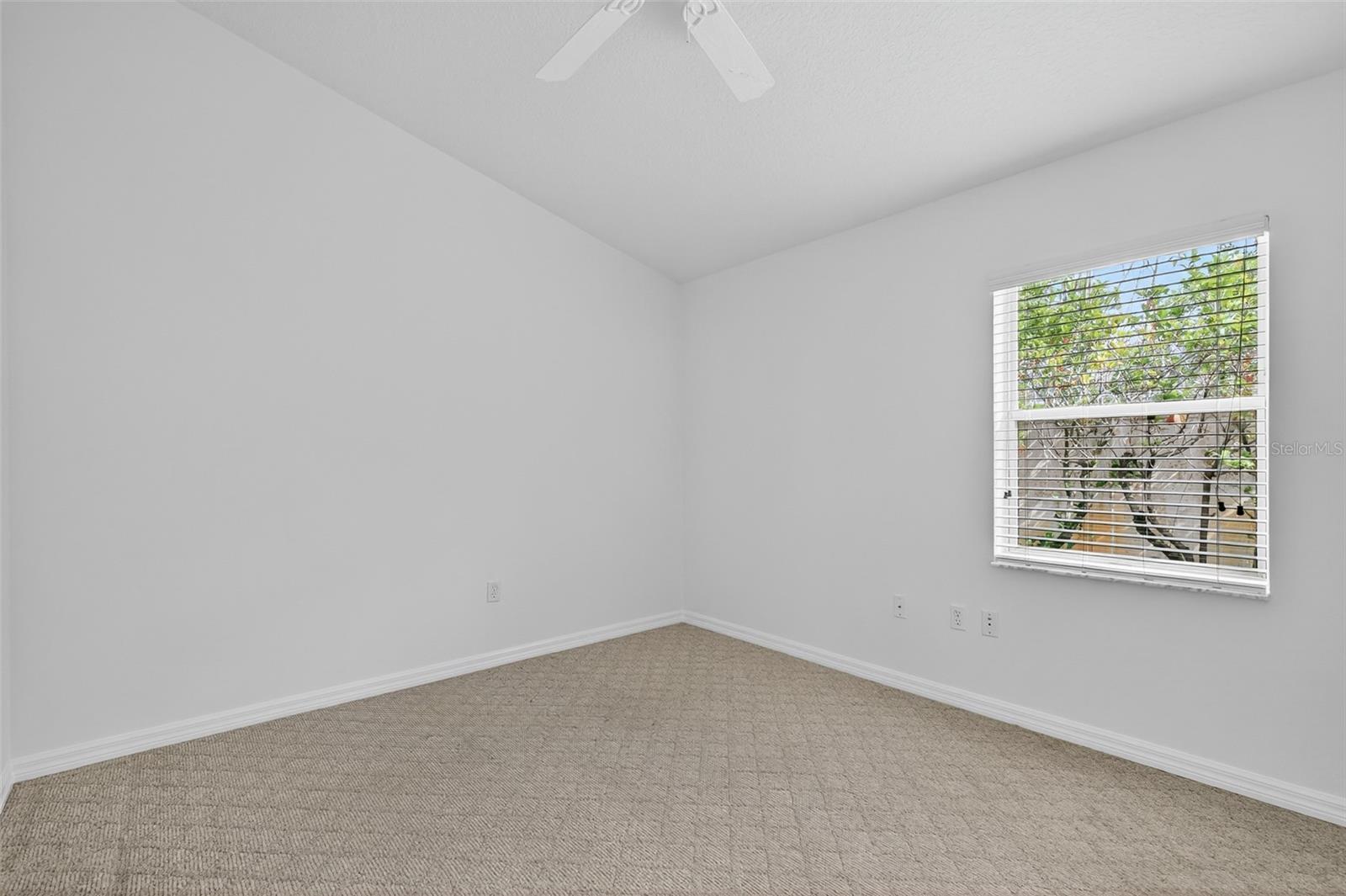 4 EAST PL, PALM COAST, FL, 32164