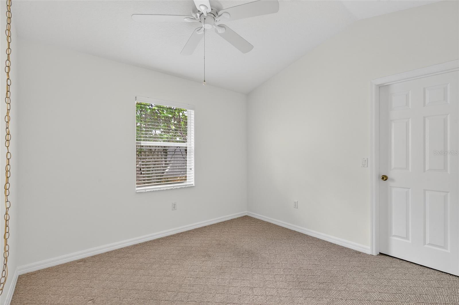 4 EAST PL, PALM COAST, FL, 32164