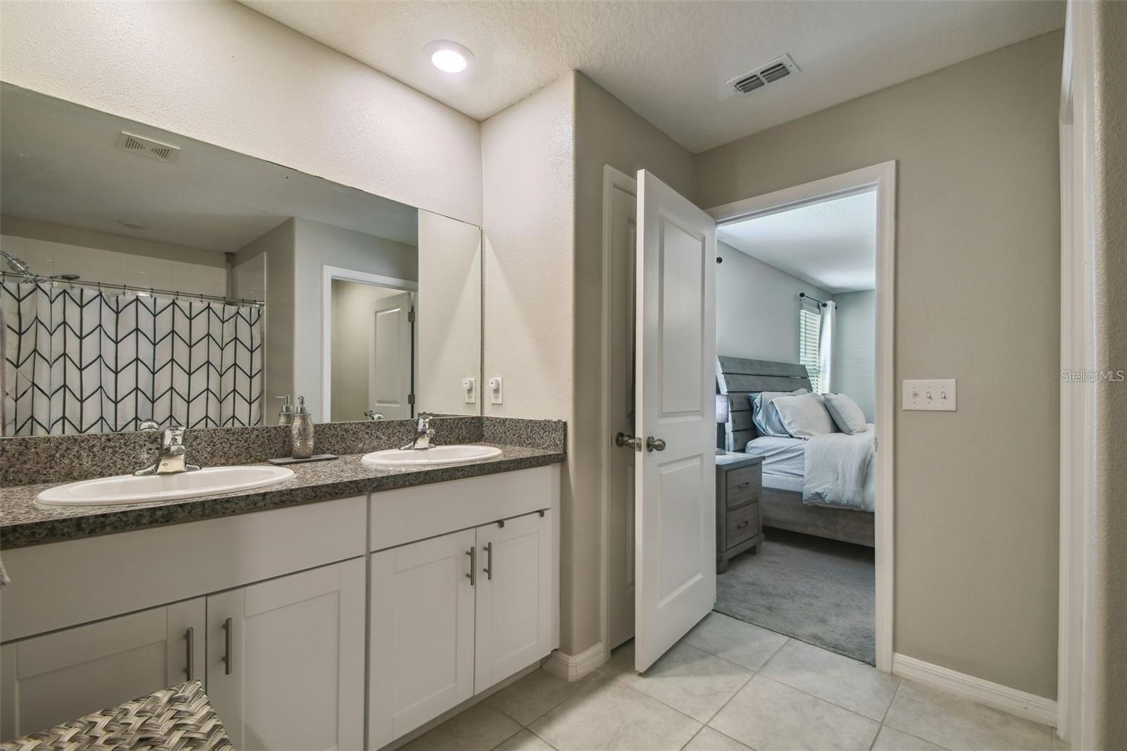 9440 LEMON DROP LOOP, SUN CITY CENTER, FL, 33573