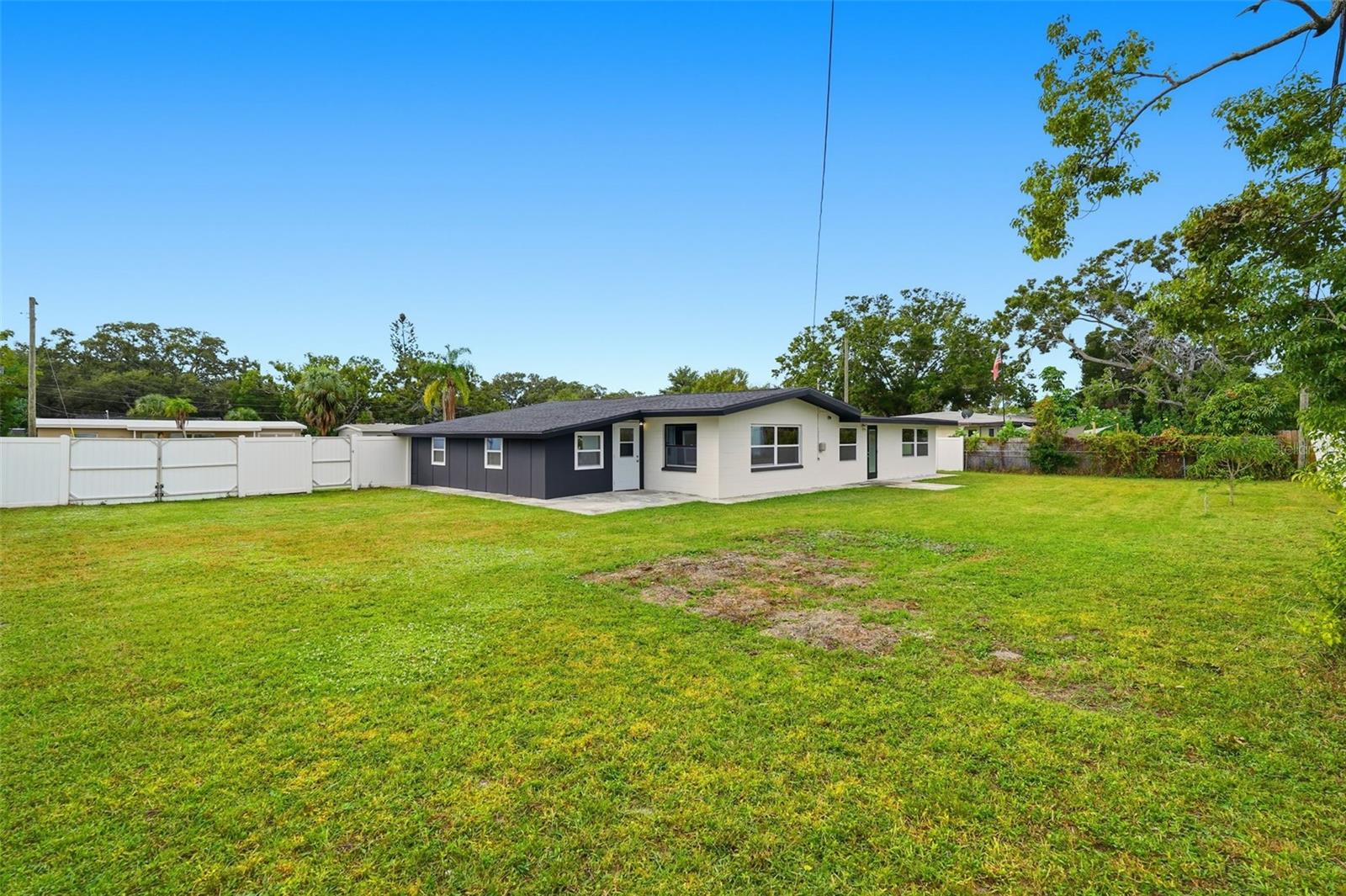 3297 HILLSDALE AVE, LARGO, FL, 33774