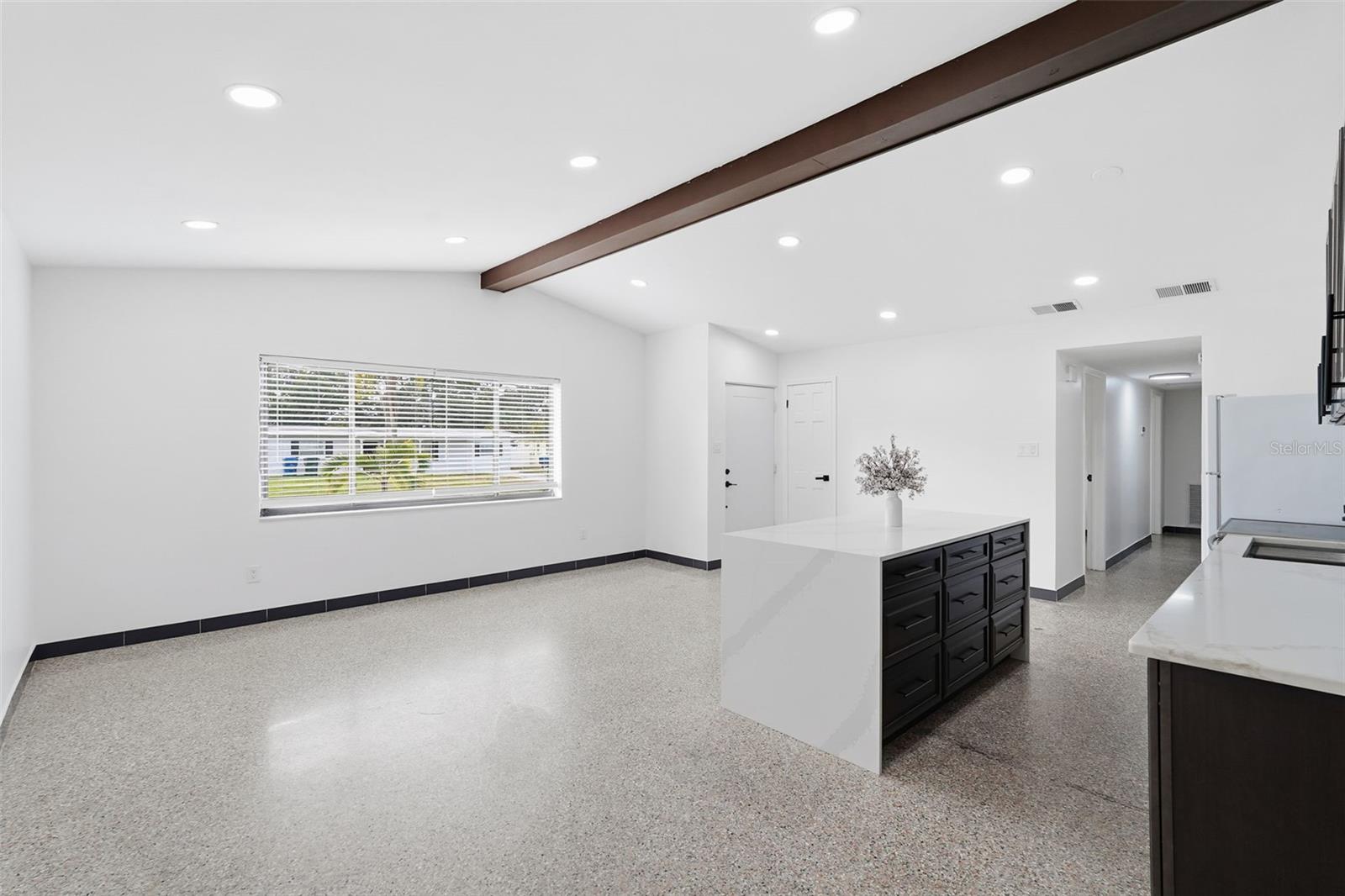 3297 HILLSDALE AVE, LARGO, FL, 33774