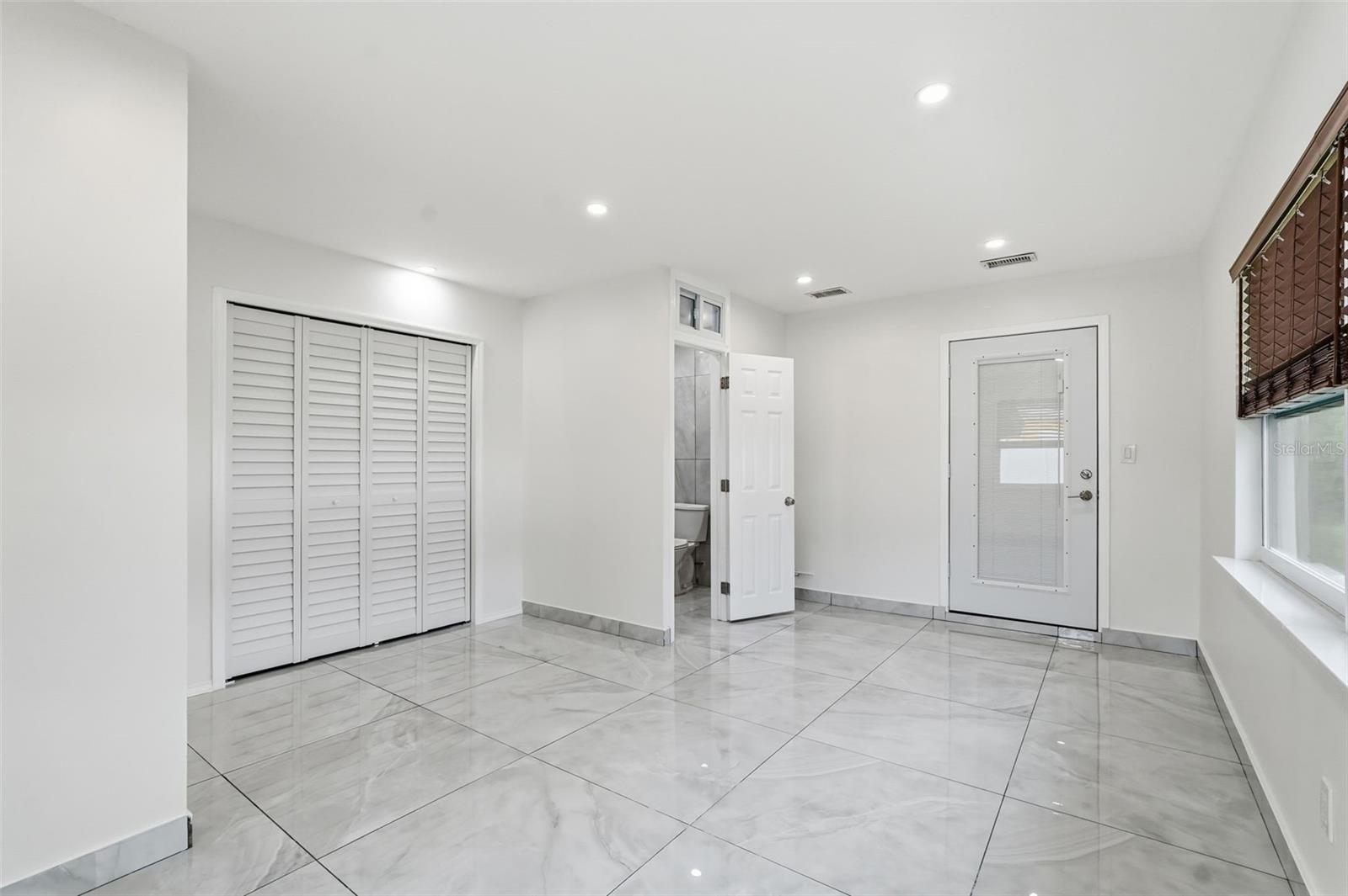 3297 HILLSDALE AVE, LARGO, FL, 33774