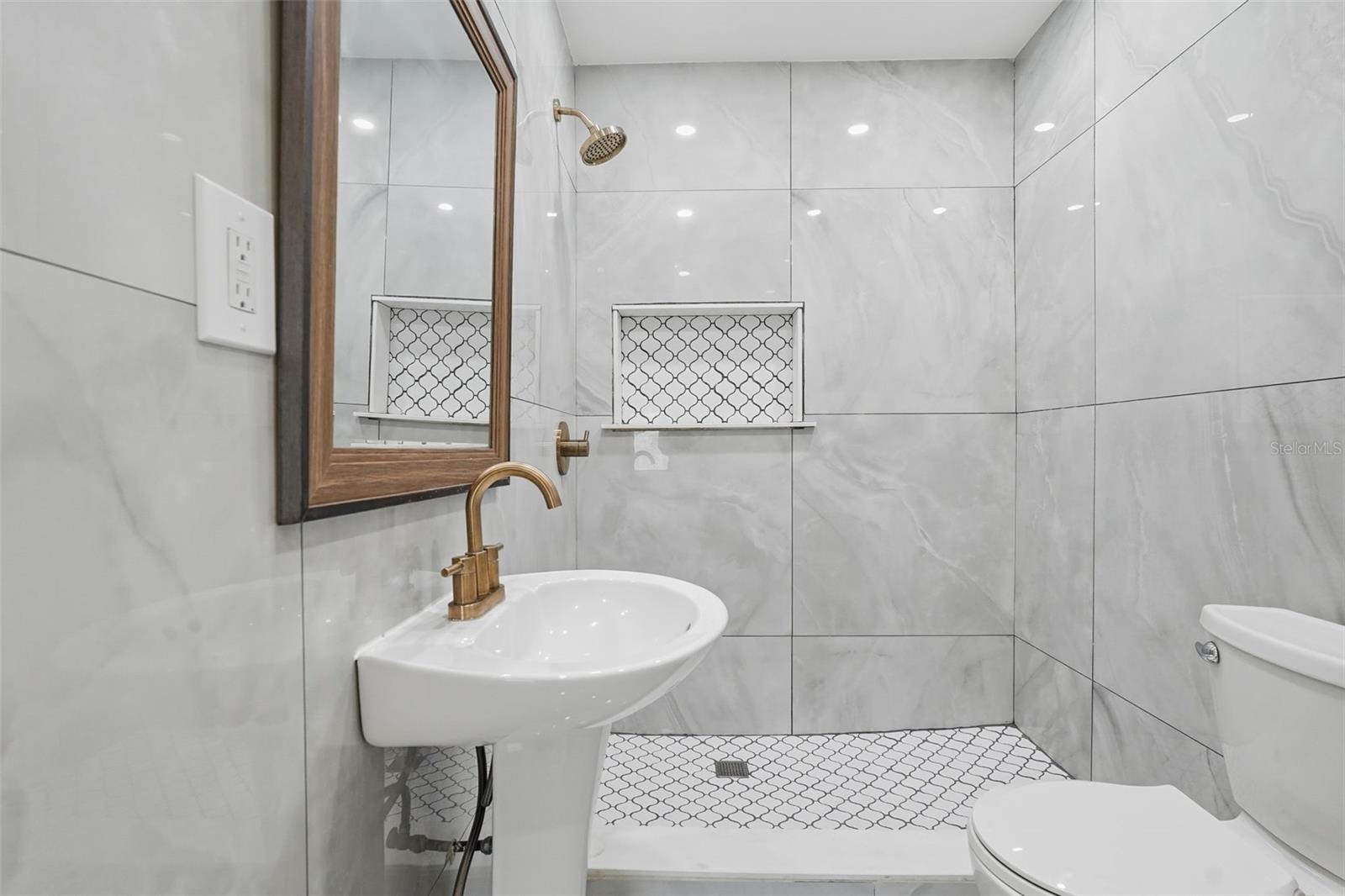 3297 HILLSDALE AVE, LARGO, FL, 33774