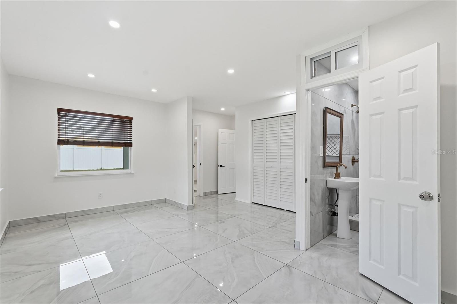 3297 HILLSDALE AVE, LARGO, FL, 33774