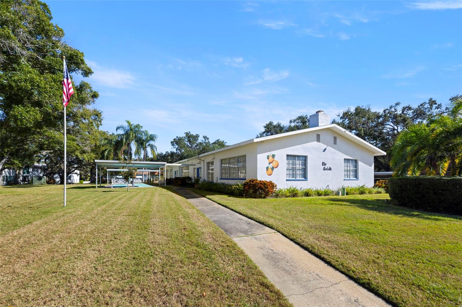 TB8443811 Property Photo