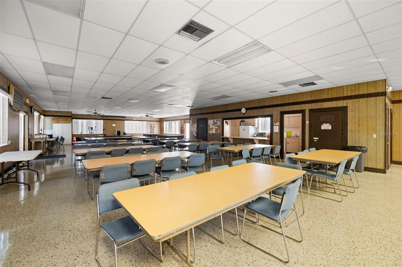 TB8443811 Property Photo