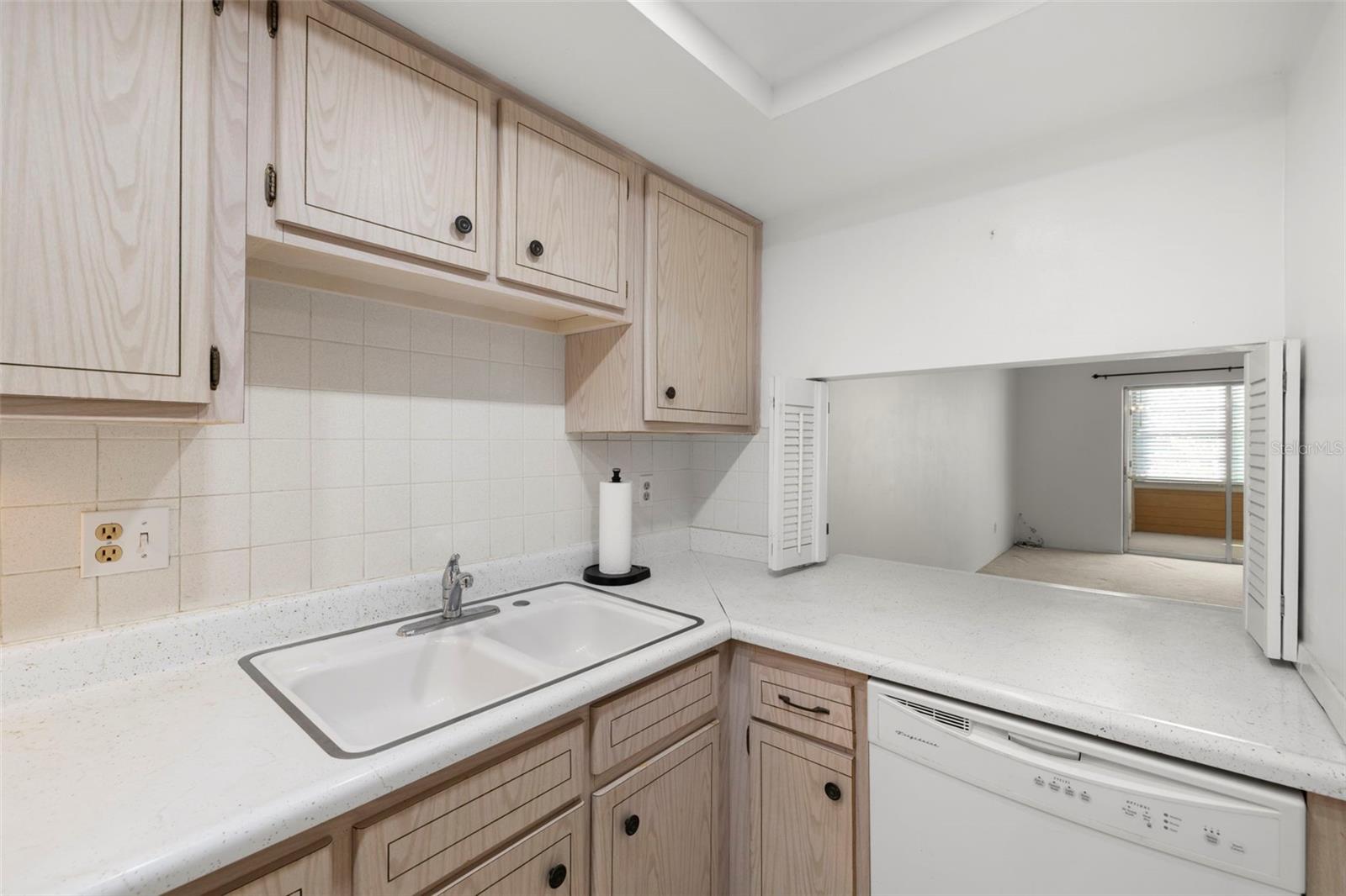 TB8443811 Property Photo