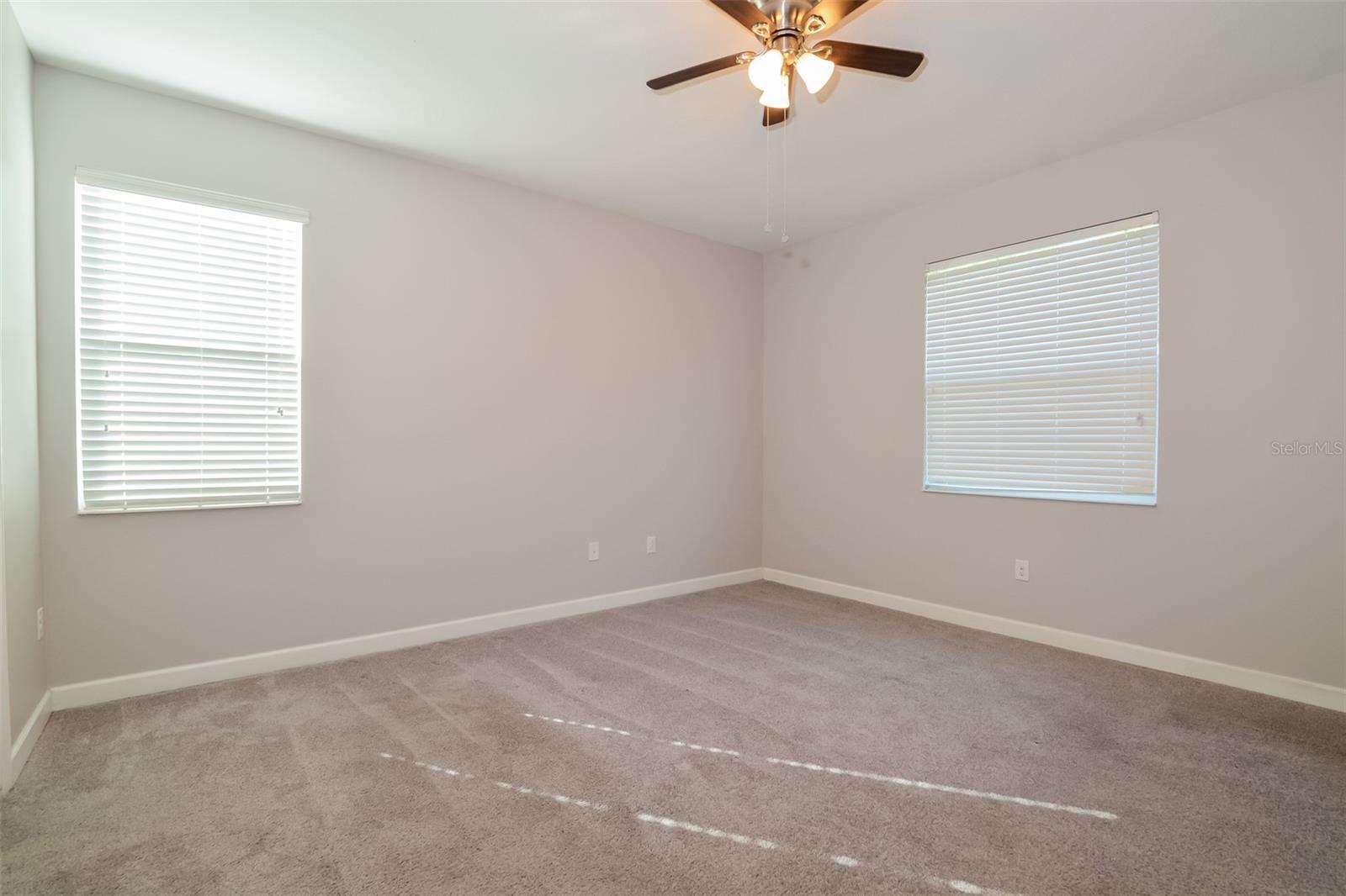 413 BRUNSWICK DR, DAVENPORT, FL, 33837