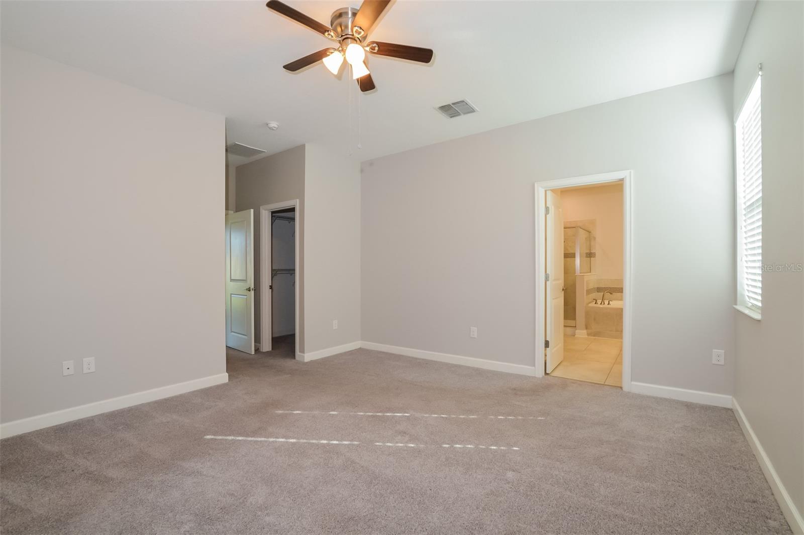 413 BRUNSWICK DR, DAVENPORT, FL, 33837