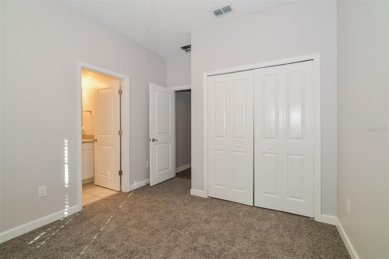 413 BRUNSWICK DR, DAVENPORT, FL, 33837