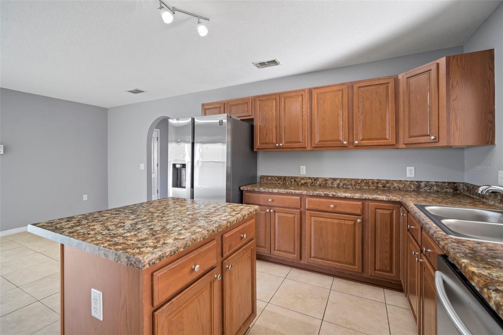 1303 ALHAMBRA CREST DR, RUSKIN, FL, 33570