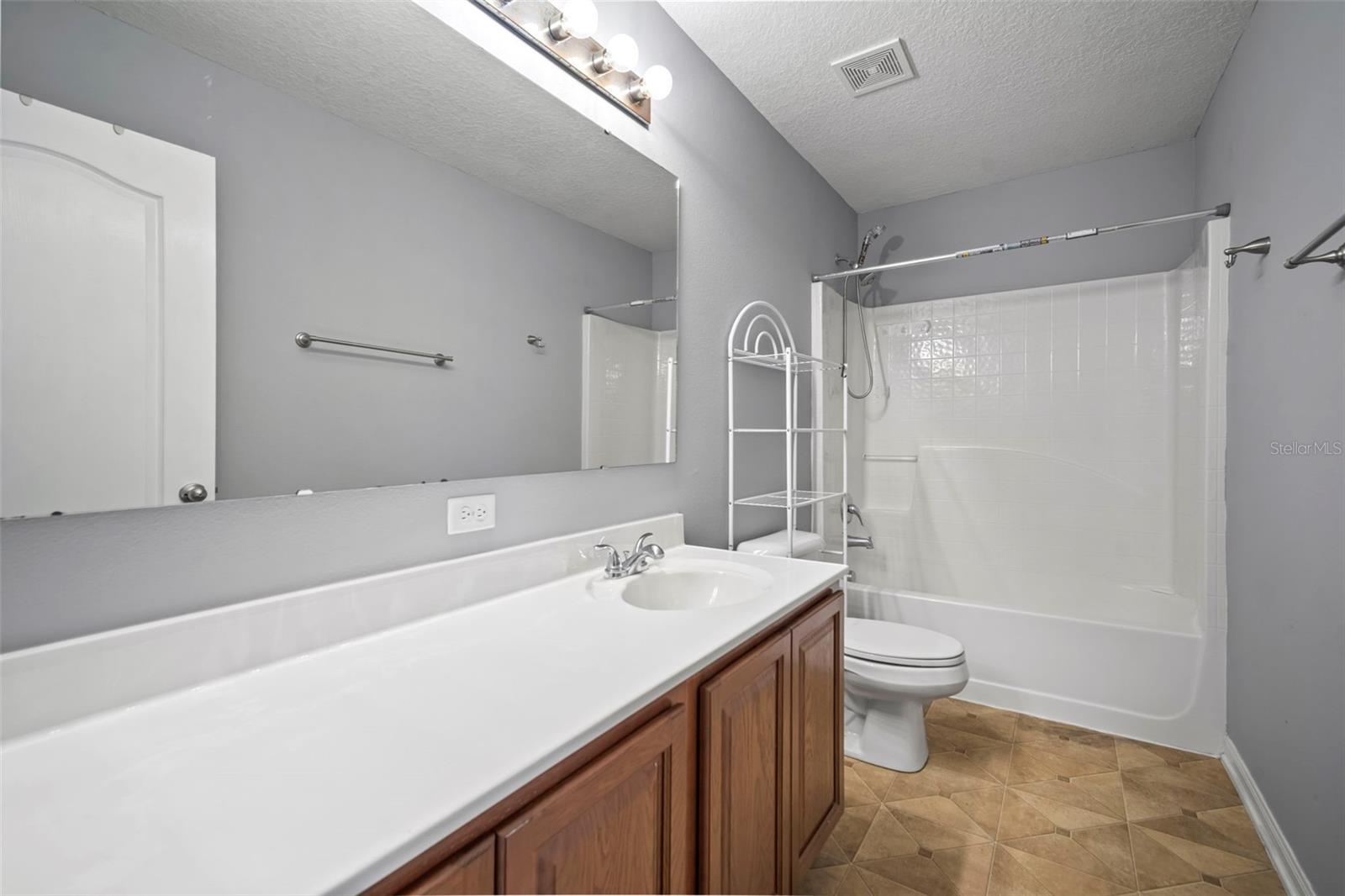 1303 ALHAMBRA CREST DR, RUSKIN, FL, 33570