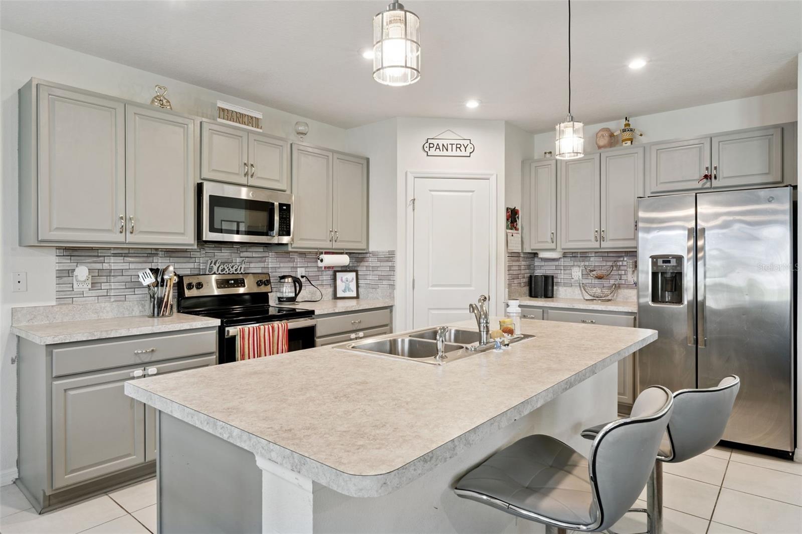 396 QUARRY ROCK CIR, KISSIMMEE, FL, 34758