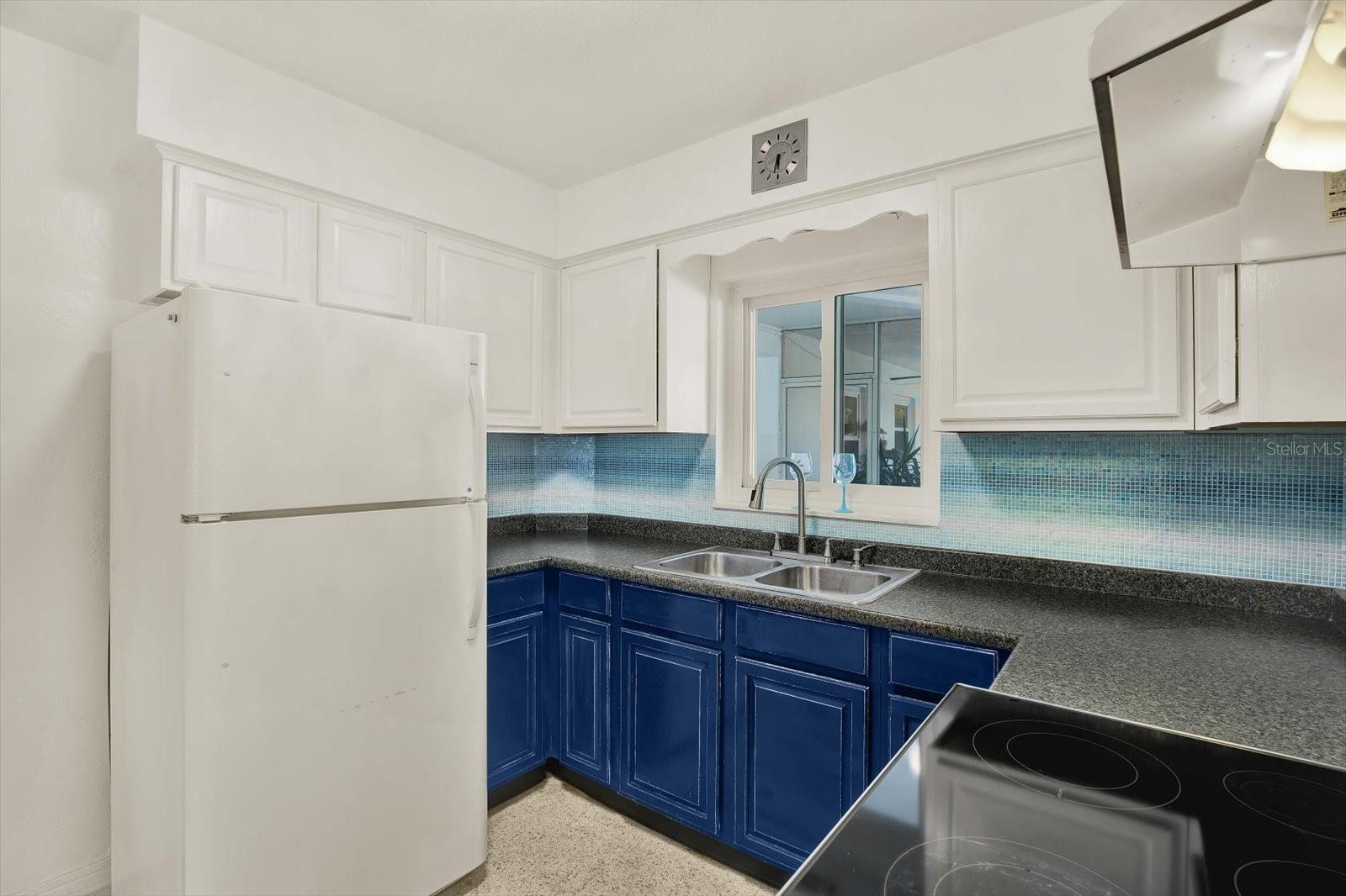 TB8443850 Property Photo