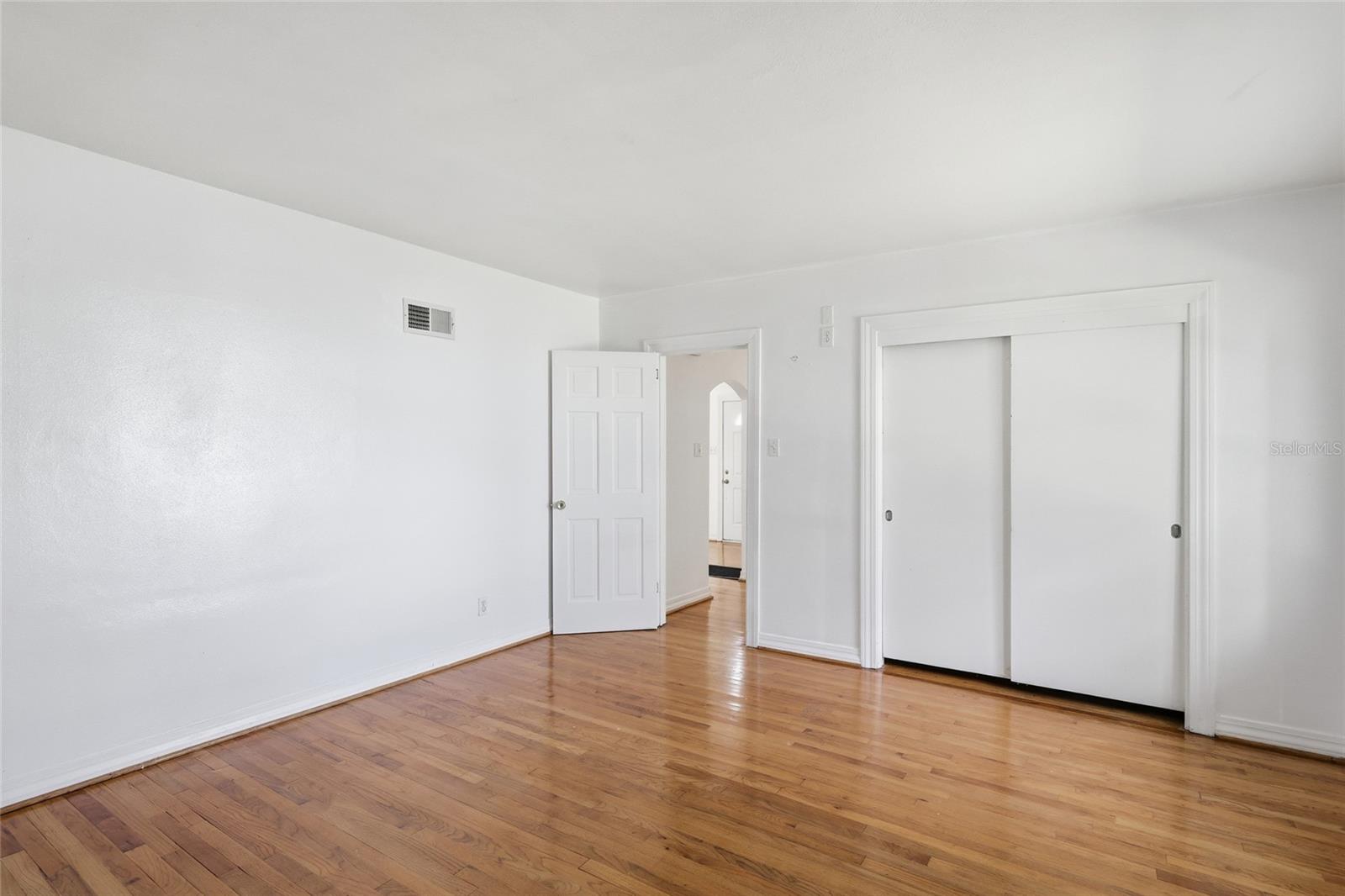 6240 UPLANDS BLVD, SARASOTA, FL, 34243