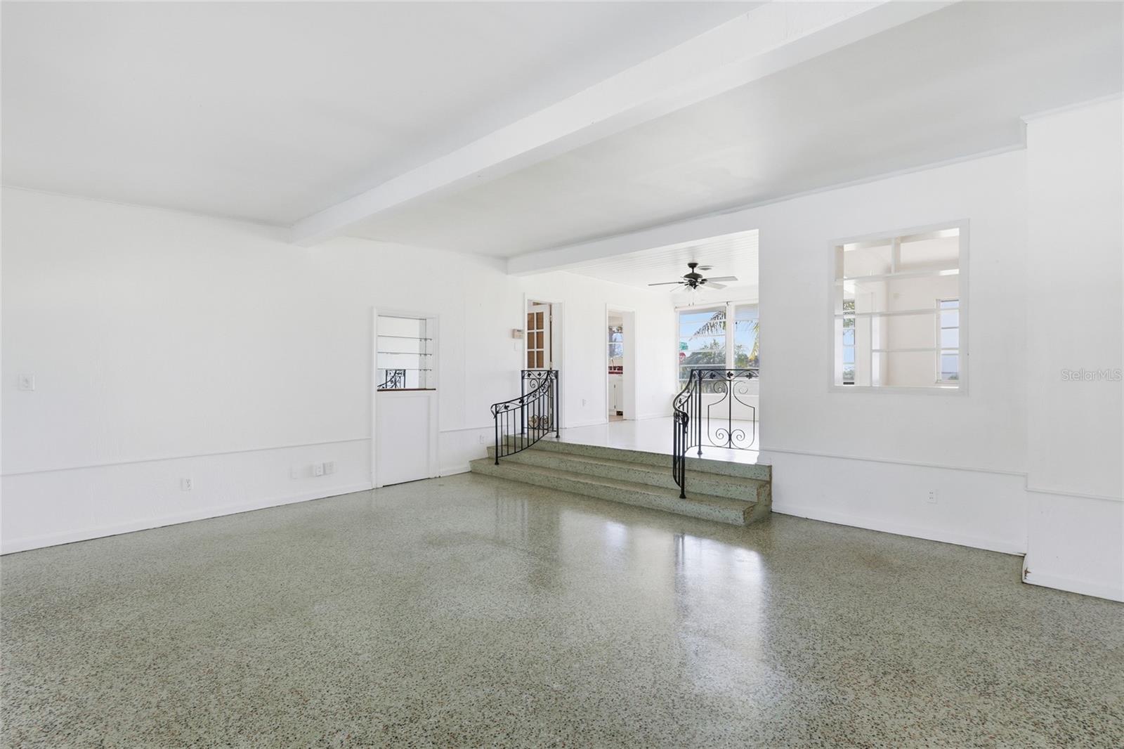 6240 UPLANDS BLVD, SARASOTA, FL, 34243