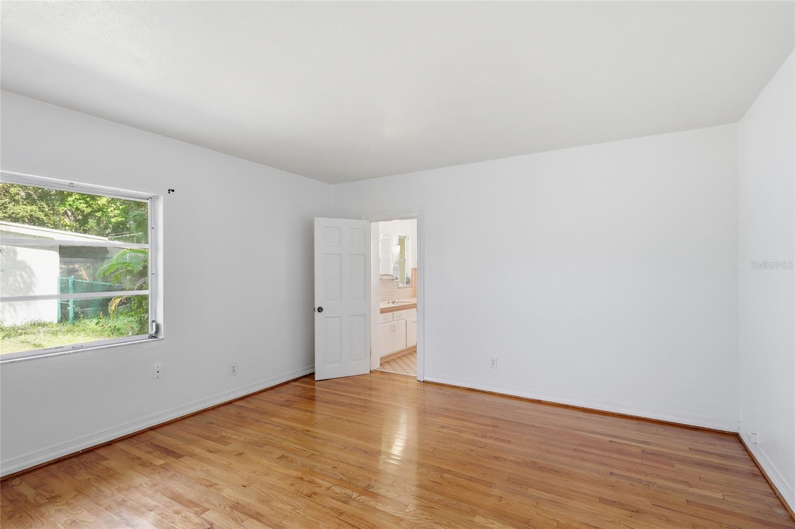 6240 UPLANDS BLVD, SARASOTA, FL, 34243