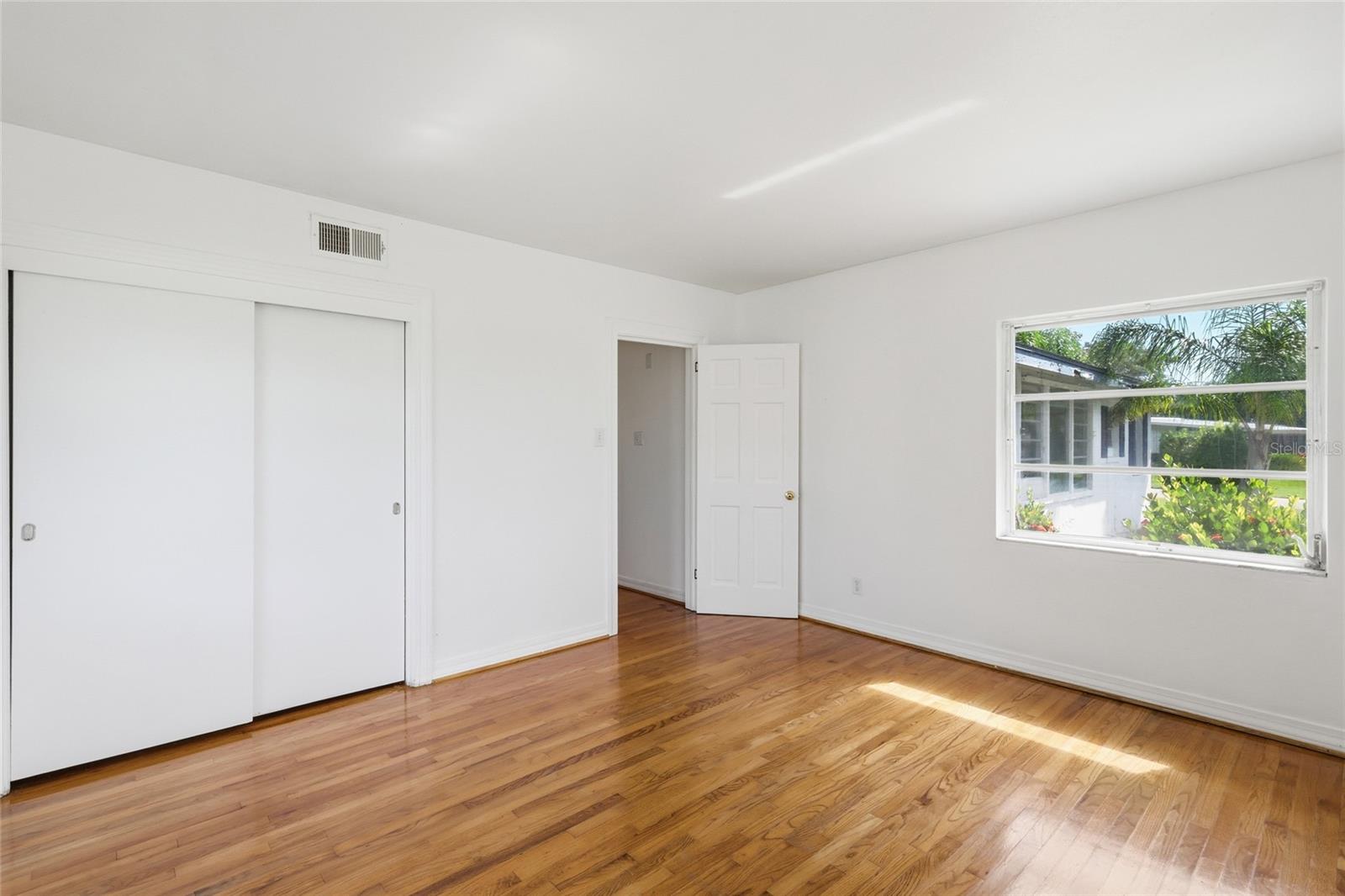 6240 UPLANDS BLVD, SARASOTA, FL, 34243