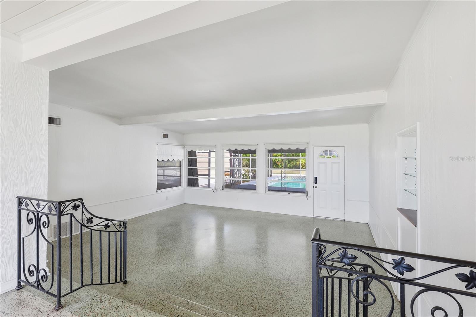 6240 UPLANDS BLVD, SARASOTA, FL, 34243