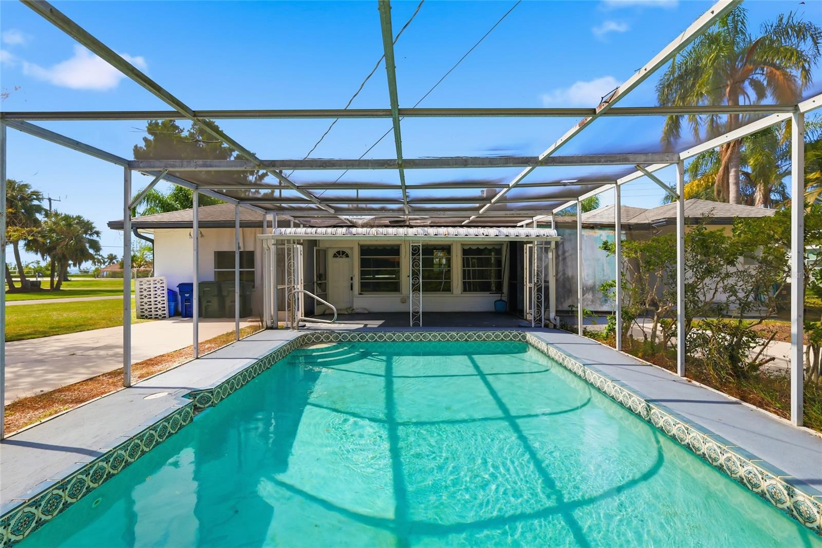 6240 UPLANDS BLVD, SARASOTA, FL, 34243