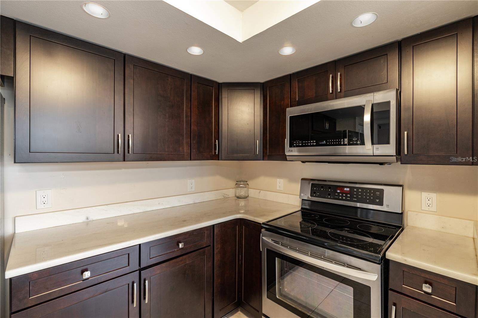 5950 PELICAN BAY PLZ S #204, GULFPORT, FL, 33707