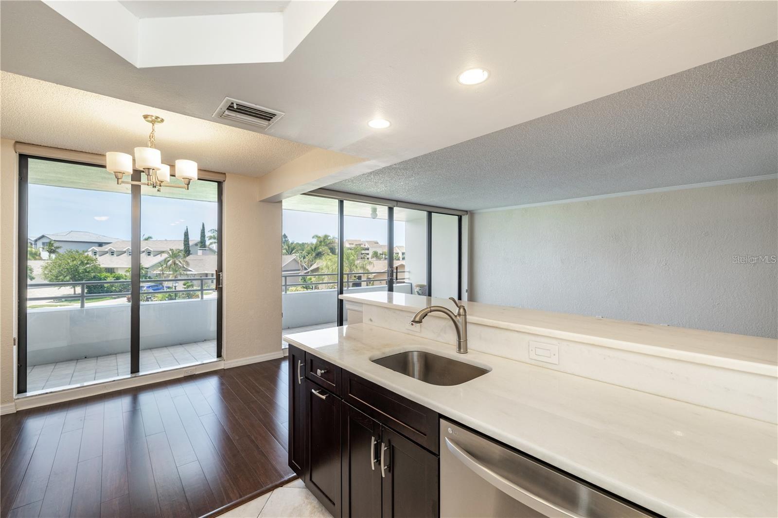 5950 PELICAN BAY PLZ S #204, GULFPORT, FL, 33707