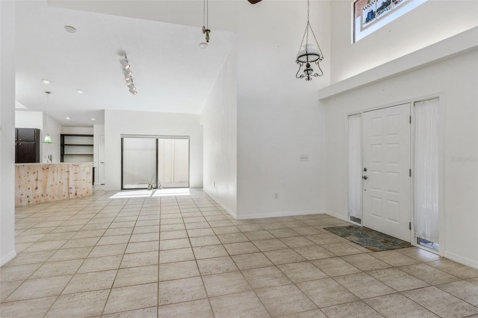 2697 CLUBHOUSE DR, LAKE WALES, FL, 33898