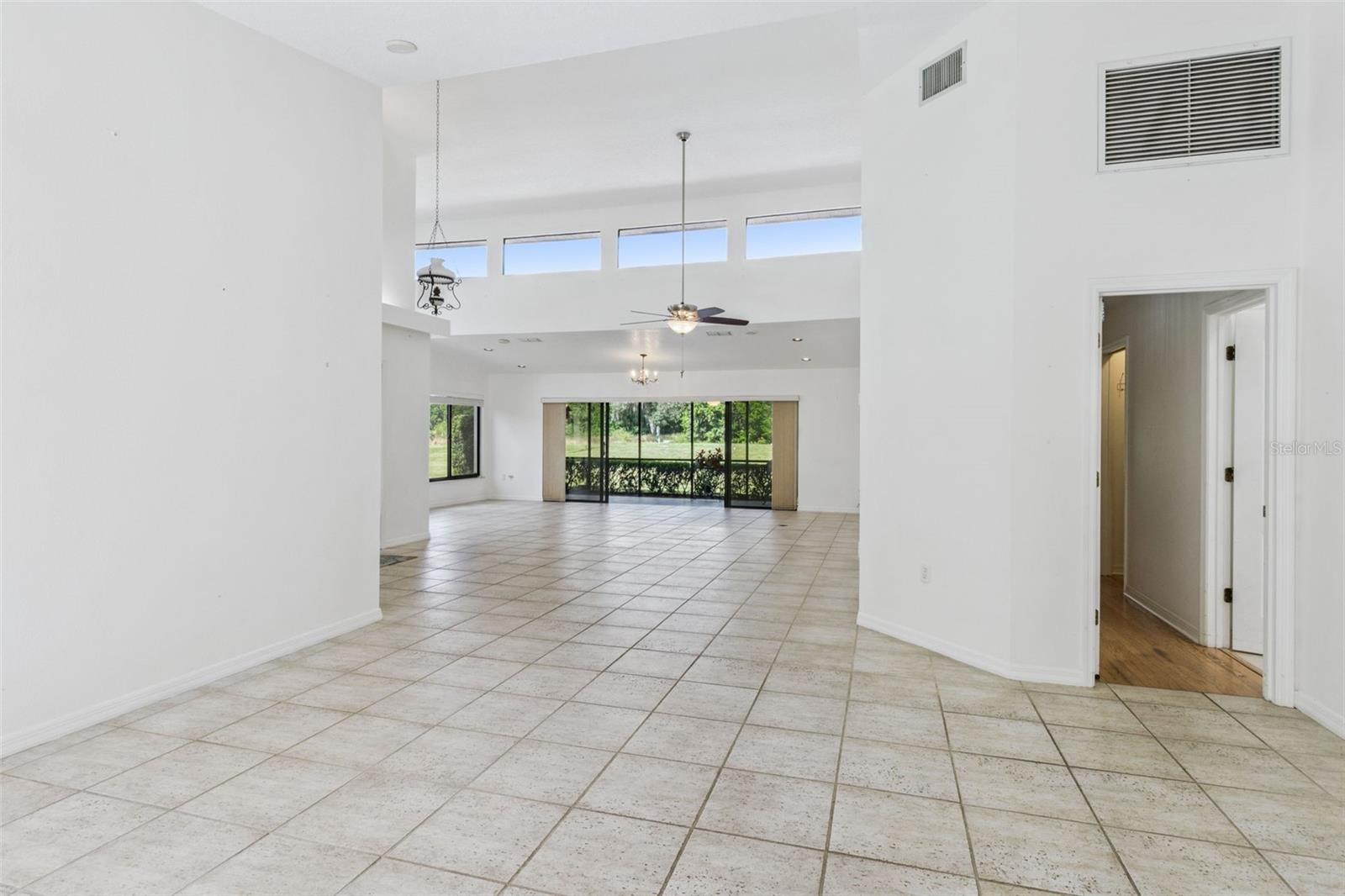 2697 CLUBHOUSE DR, LAKE WALES, FL, 33898