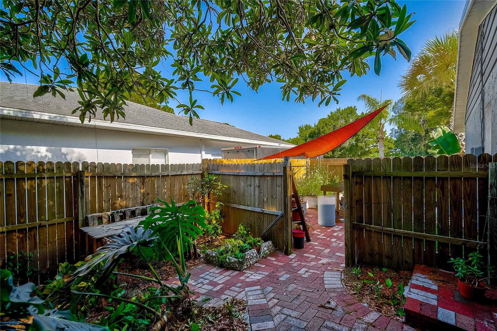 426 EAGLES NEST LN, SARASOTA, FL, 34243