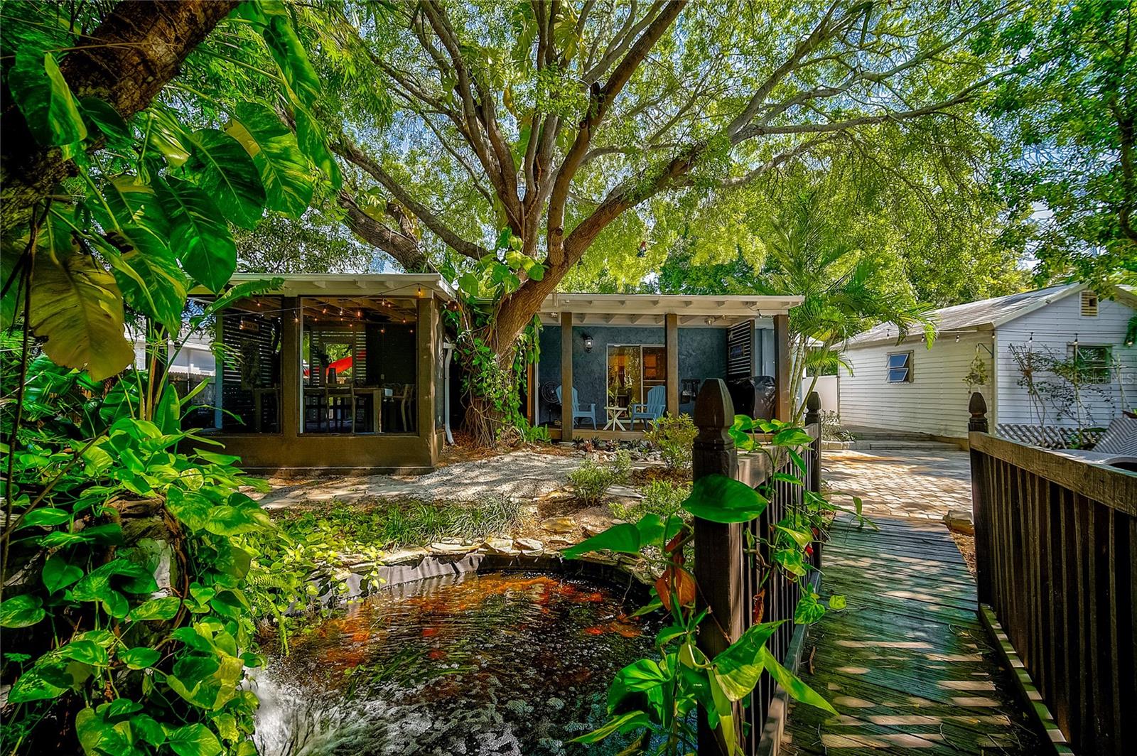 426 EAGLES NEST LN, SARASOTA, FL, 34243