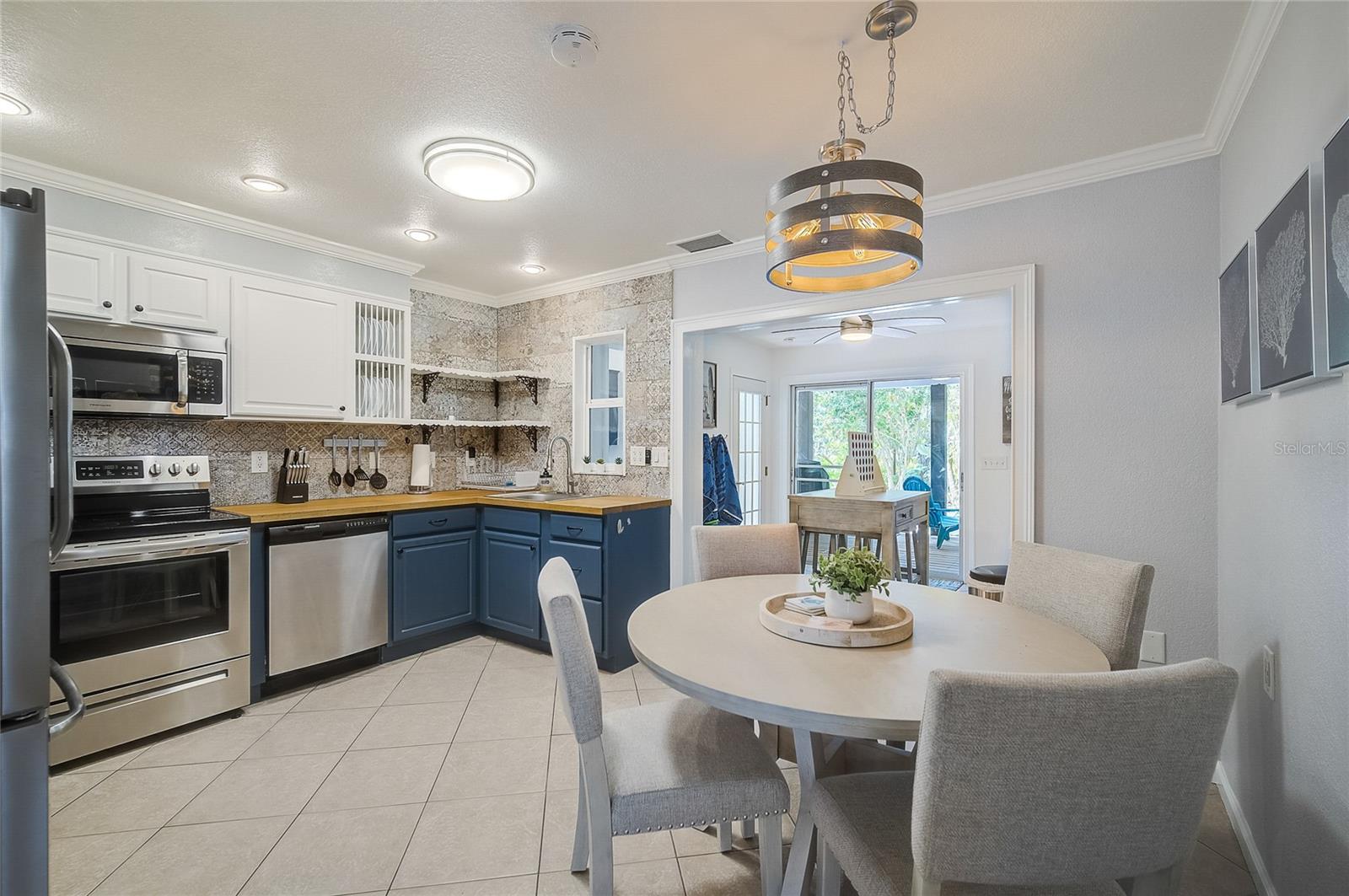 426 EAGLES NEST LN, SARASOTA, FL, 34243