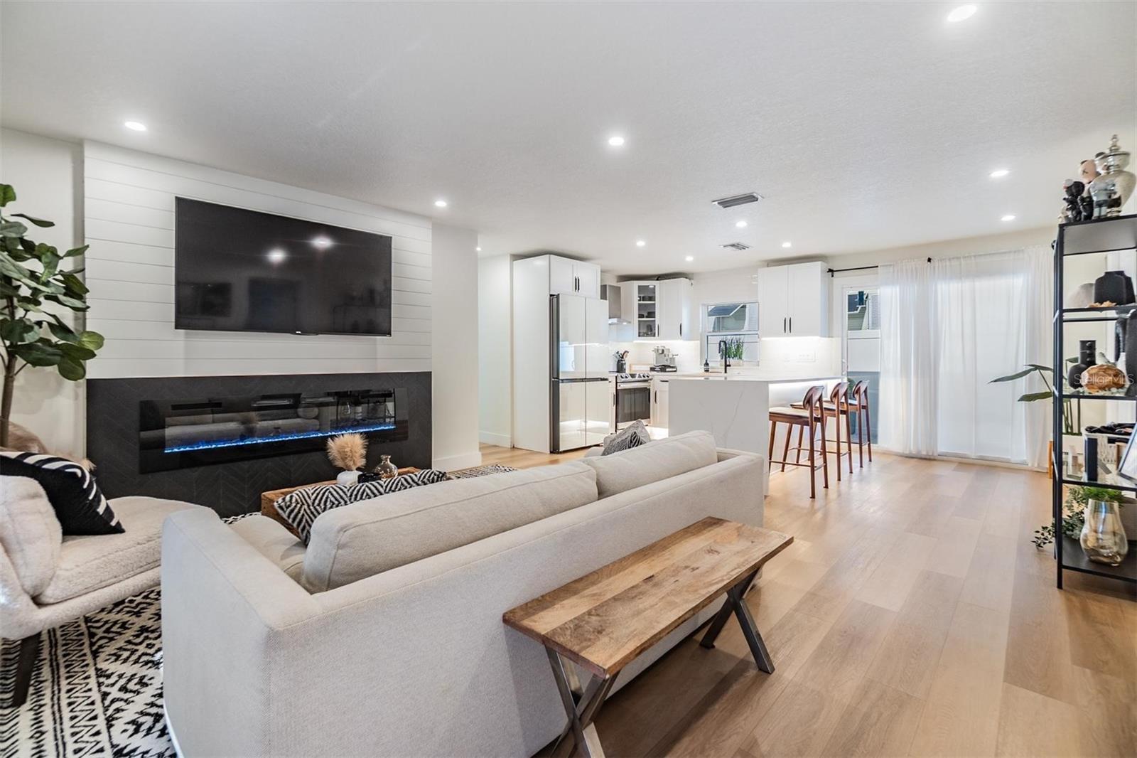 401 N MANHATTAN AVE, TAMPA, FL, 33609