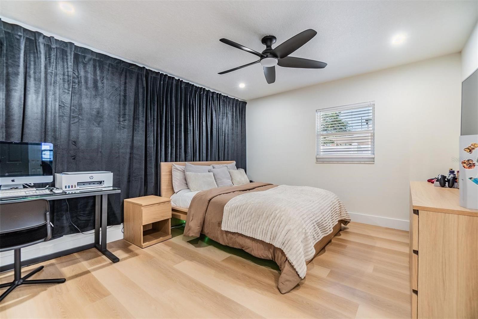 401 N MANHATTAN AVE, TAMPA, FL, 33609