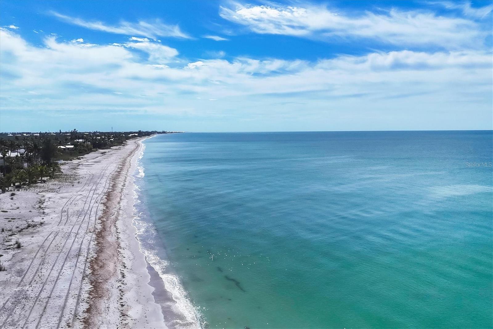 D6144543 Property Photo