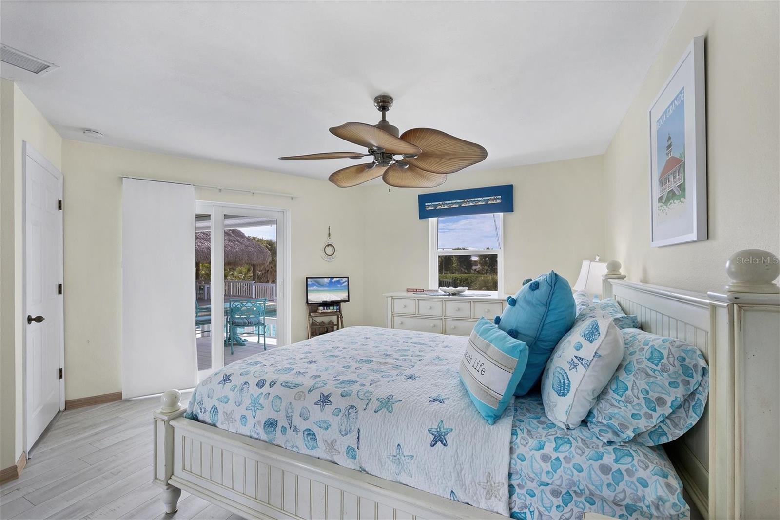 D6144543 Property Photo