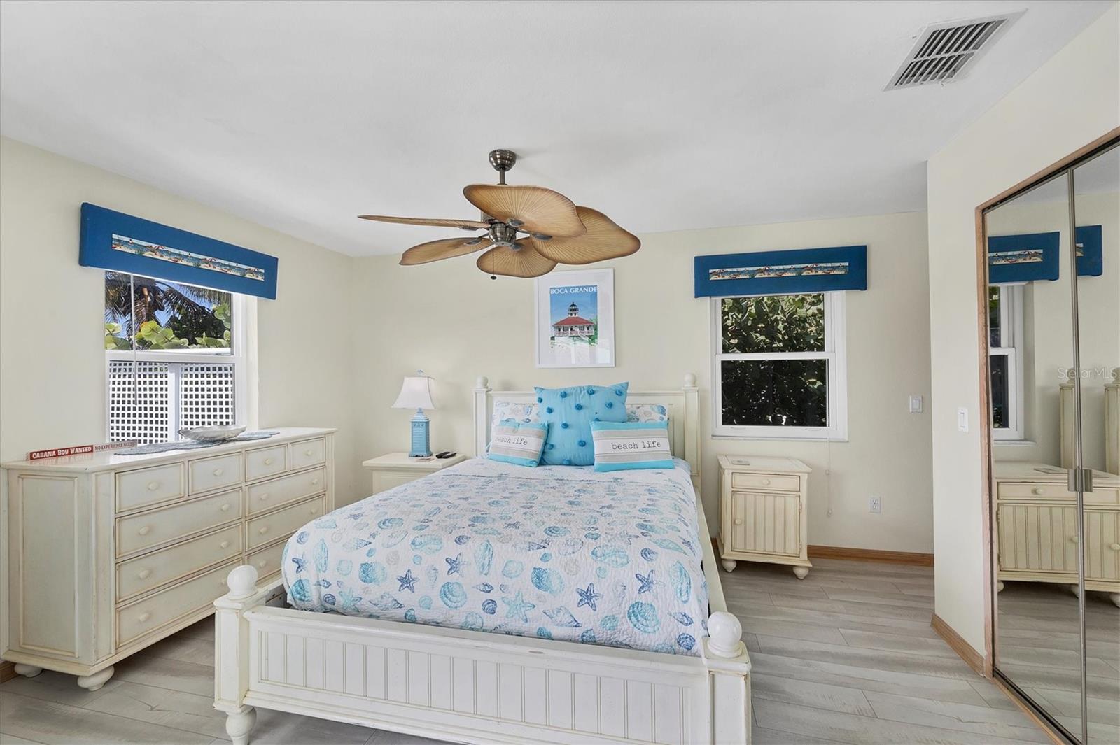 D6144543 Property Photo