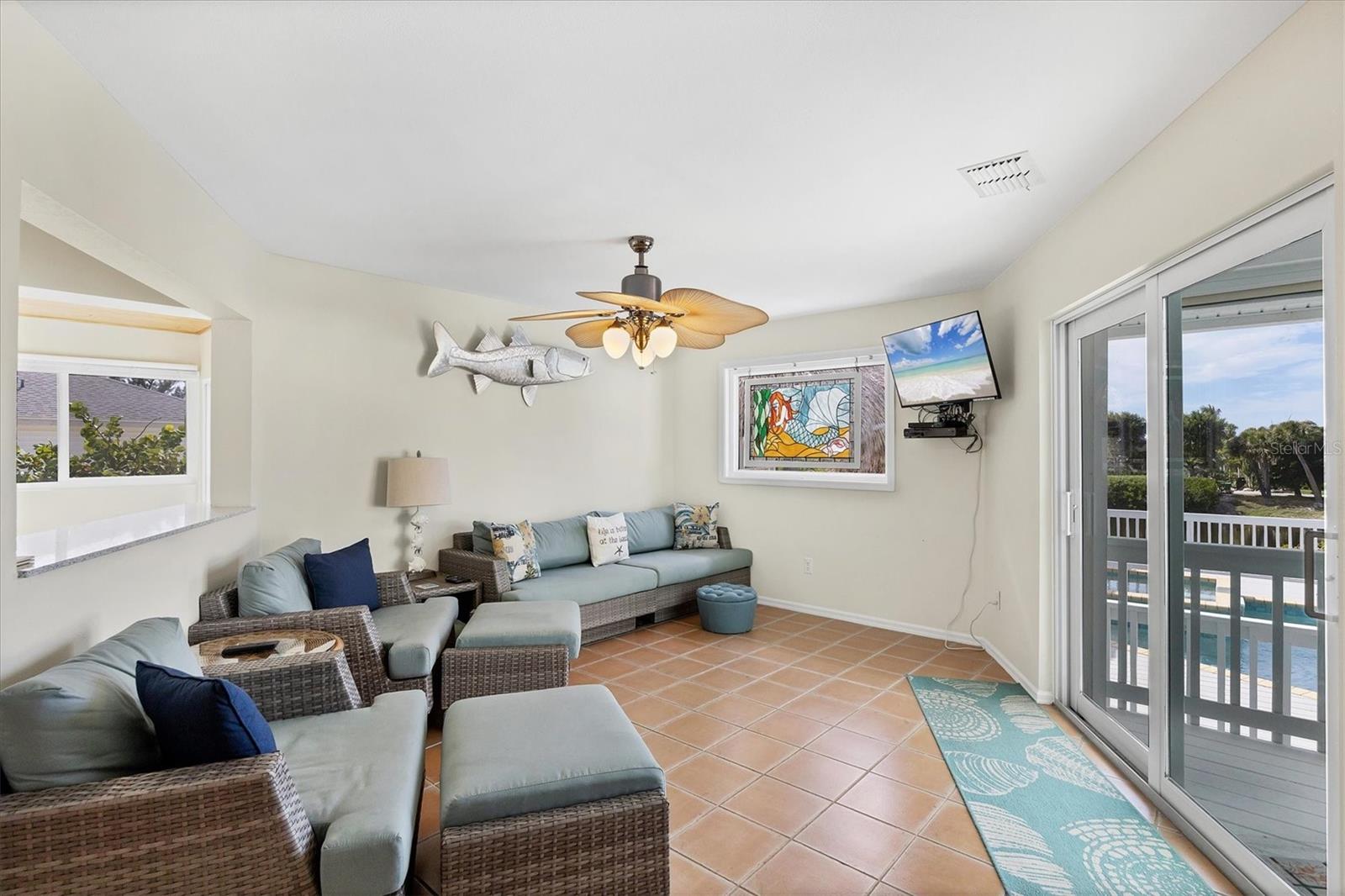 D6144543 Property Photo